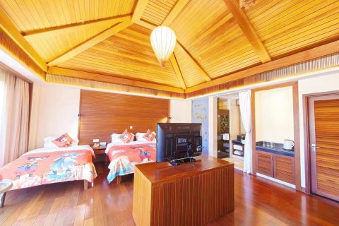 五指山珠江水晶酒店