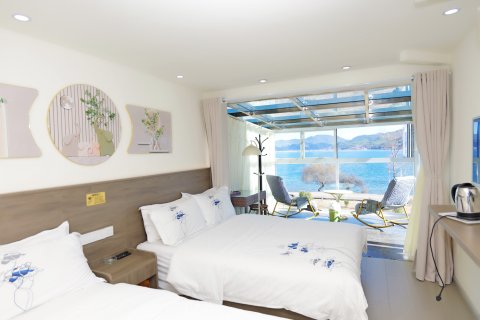 萃湖湾酒店(泸沽湖大落水码头店)