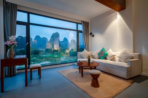 霁云上院度假酒店(阳朔十里画廊遇龙河店)