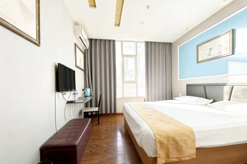 逸旅酒店(盂县凯通购物广场店)