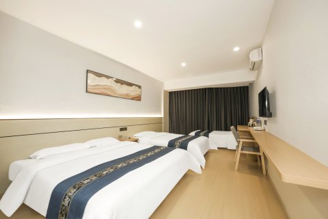 清枫酒店(延吉延边大学西市场店)