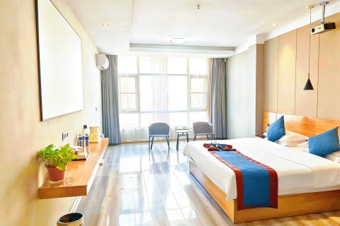 中州商务酒店(新野店)