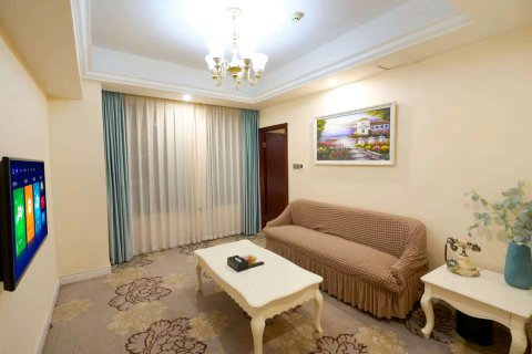 兰庭大酒店(邛崃高铁站店)