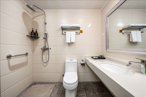 尚辰商务宾馆(信阳火车站店)