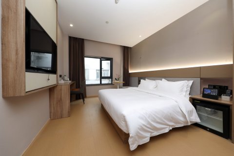 花季酒店(南京夫子庙地铁站店)