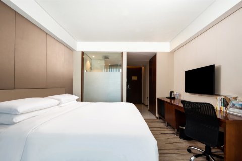 中航翔通游艇会酒店(青岛奥帆中心五四广场店)