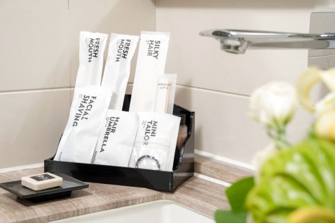 中航翔通游艇会酒店(青岛奥帆中心五四广场店)