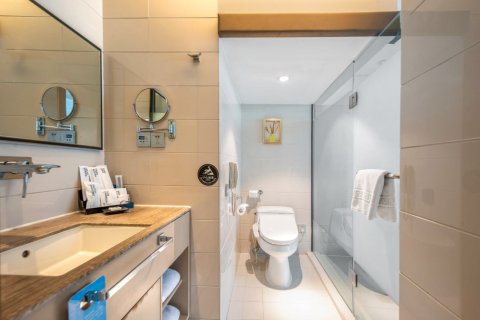 中航翔通游艇会酒店(青岛奥帆中心五四广场店)