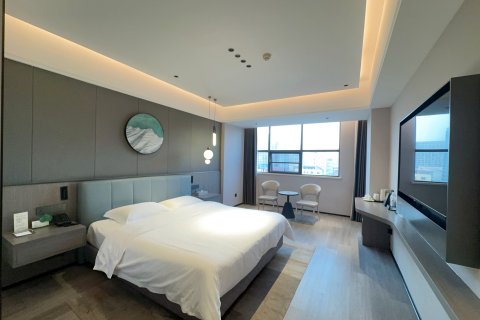 西平华港大酒店