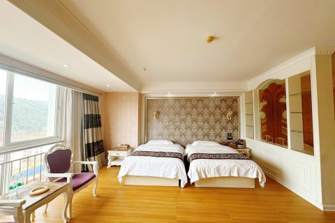 柏纳酒店(百色市政府恒基广场店)