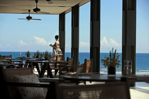 三亚半山半岛洲际度假酒店