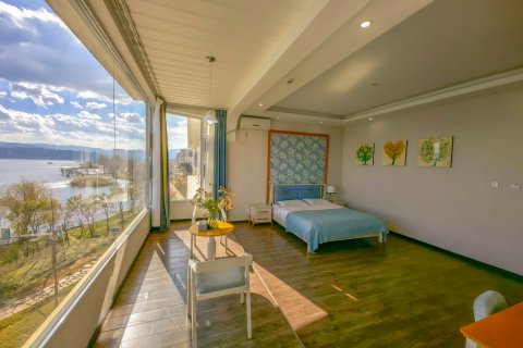 大理伽蓝海景客栈