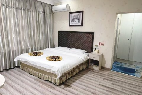 石河子百缘佳酒店