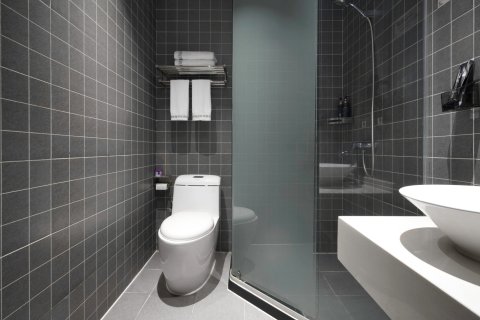 曼悦轻居酒店(红安沃尔玛广场店)