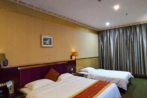 靖西华悦假日酒店