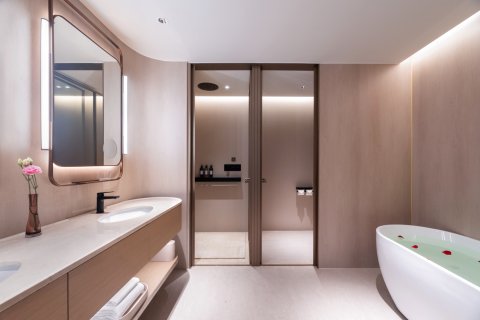 烟台滨海广场桔子水晶酒店