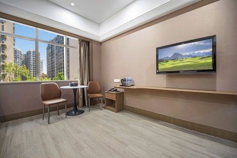 泊霖大酒店(汉寿万达广场店)