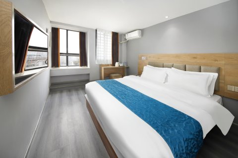 蓉城假日酒店(成都宽窄巷子店)