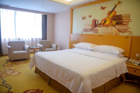 维多利亚国际酒店(江门开平市客运总站益华广场店)