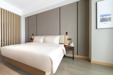 昆明大观楼西山区政府亚朵酒店