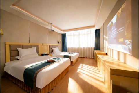 安顺宝山酒店(西秀区新天地美食街店)