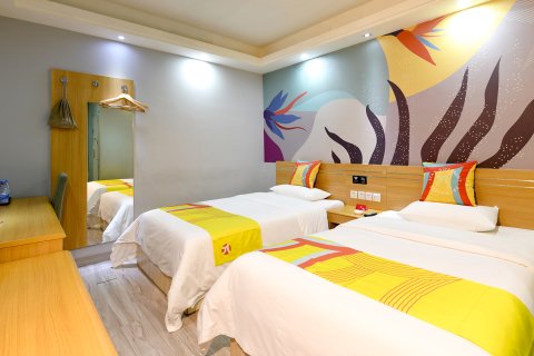 悦季酒店(巴中江北客运中心城市广场店)