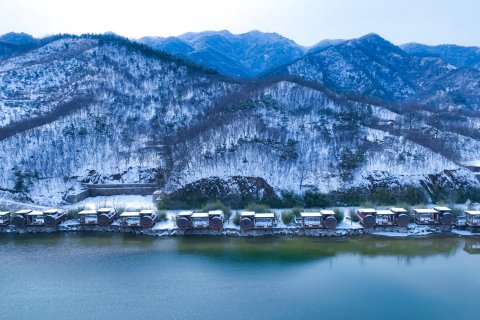 九如山红颜容木桶酒店