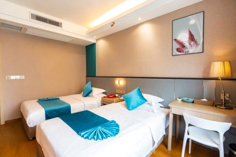 达州华洲大酒店(城市中心广场达一中店)