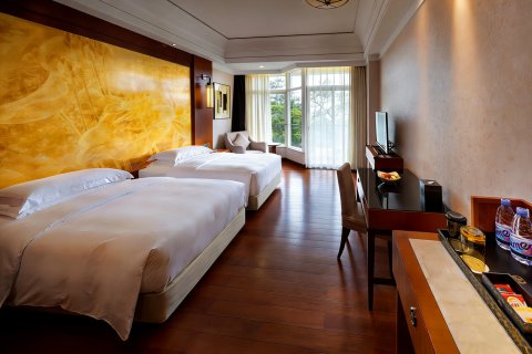 东莞塘厦三正半山温泉酒店