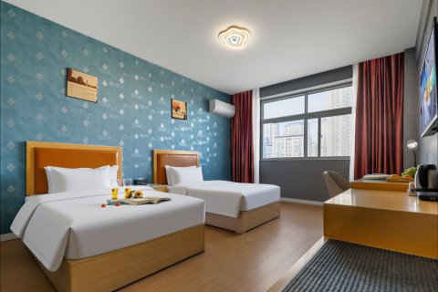 楼兰酒店(聊城汽车总站万达广场店)