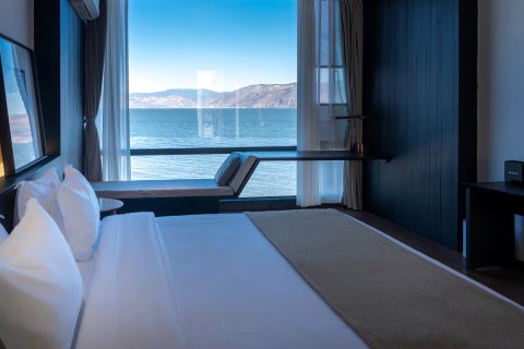 大理安野海景酒店(洱海S湾生态廊道上段店)