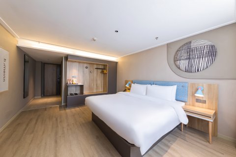 如家酒店·neo(抚州万象新城天幕广场店)