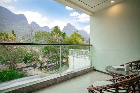 良宿▪十里江山酒店(遇龙河店)