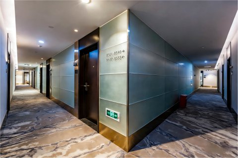 桔子酒店(重庆解放碑步行街长江索道店)