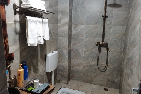 鸡足山古树林休闲客栈