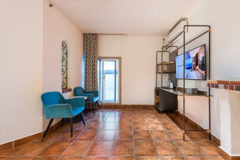 汉庭酒店(北京中关村国家图书馆地铁站店)