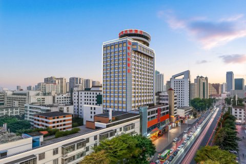 维也纳酒店(南宁火车站朝阳广场店)