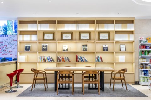 维也纳酒店(南宁火车站朝阳广场店)