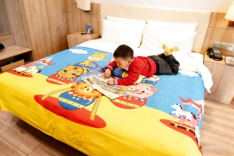 繁花酒店(太原柳巷钟楼街店)