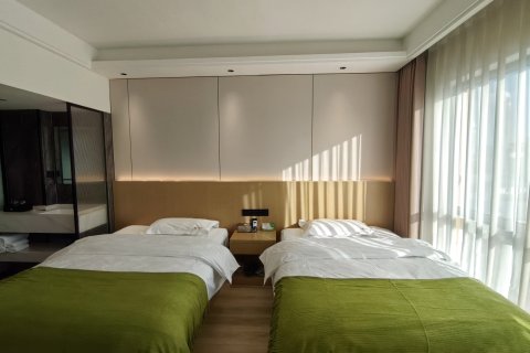 耿马华龙大酒店