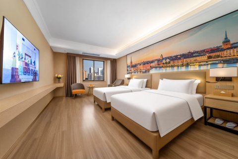 维也纳酒店(南宁火车站朝阳广场店)