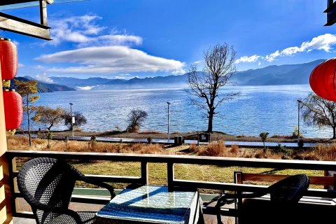 泸沽湖云旅观湖客栈(大洛水码头店)