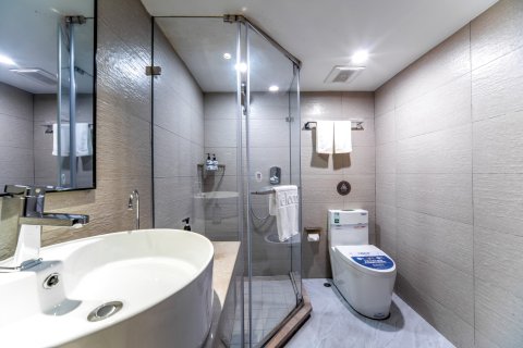 如家精选酒店(贵阳黔灵山公园延安西路地铁站店)