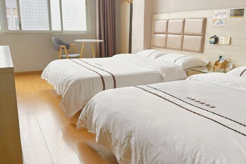 富宁明尚快捷酒店