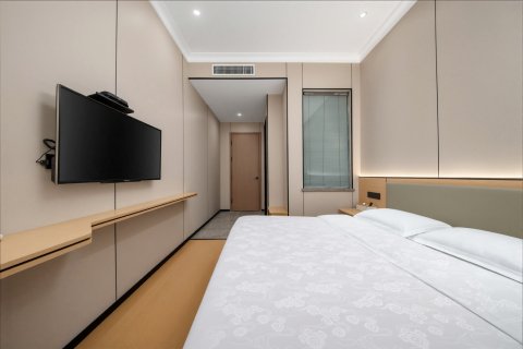 尚辰商务宾馆(信阳火车站店)