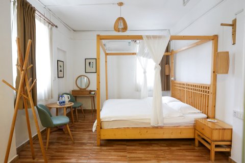 七朵民宿(潮州古城牌坊街店)