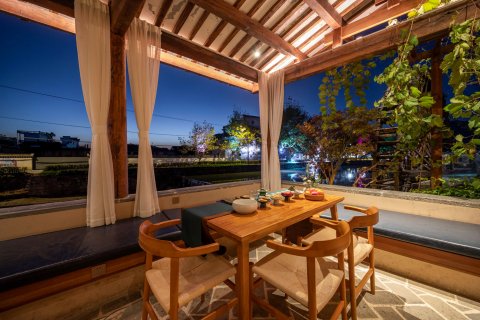 黟县无名初黑多白少民宿