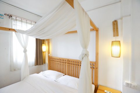 七朵民宿(潮州古城牌坊街店)