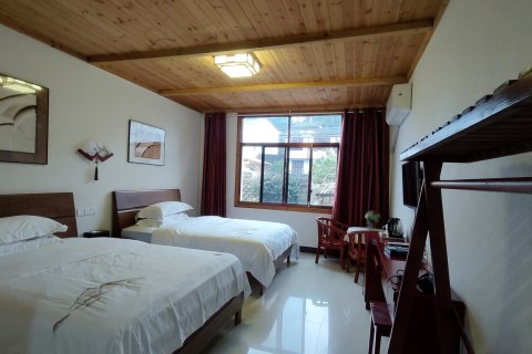 崀山八角寨小二农家小院