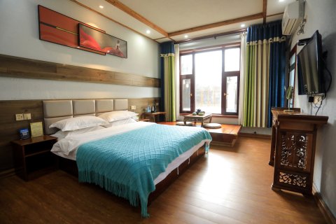 宏村花开半夏·徽派庭院民宿